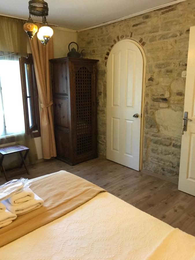 Foca Antik Otel Exterior photo