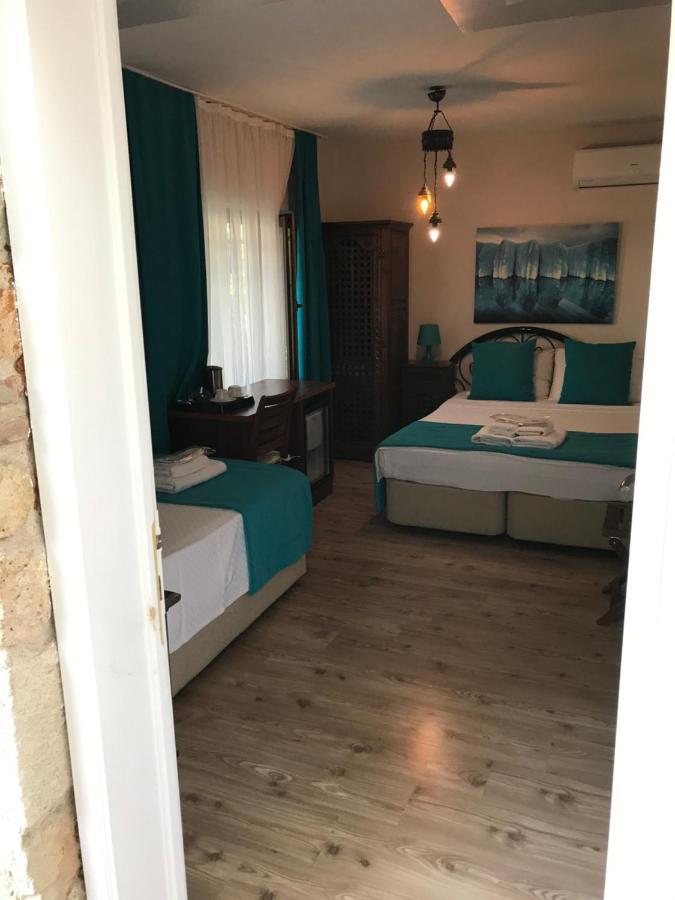 Foca Antik Otel Exterior photo